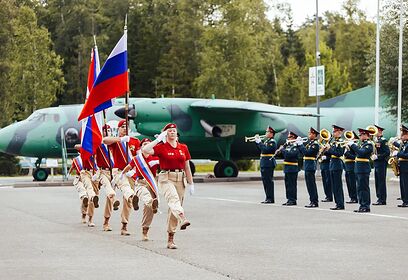 В парке «Патриот» проходит военно-спортивная игра «ЮНАВИА»