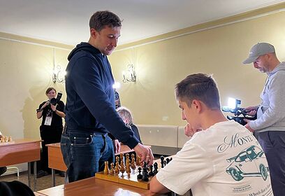Сергей Карякин проголосовал на участке в поселке Назарьево