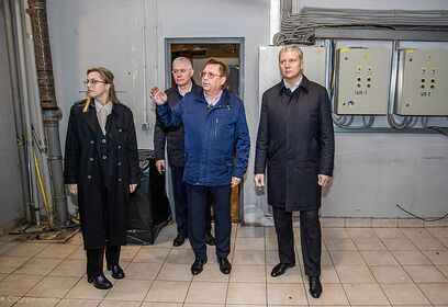 Готовность к зиме жилого дома № 2 по улице Университетская в Заречье проверил Андрей Иванов