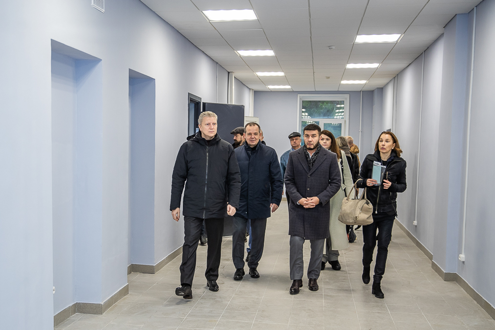 Глава Одинцовского округа Андрей Иванов проверил ход капитального ремонта здания, в котором разместится Звенигородский музей-заповедник