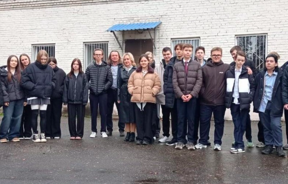 Одинцовские школьники ознакомились с работой водозаборного узла в поселке Назарьево