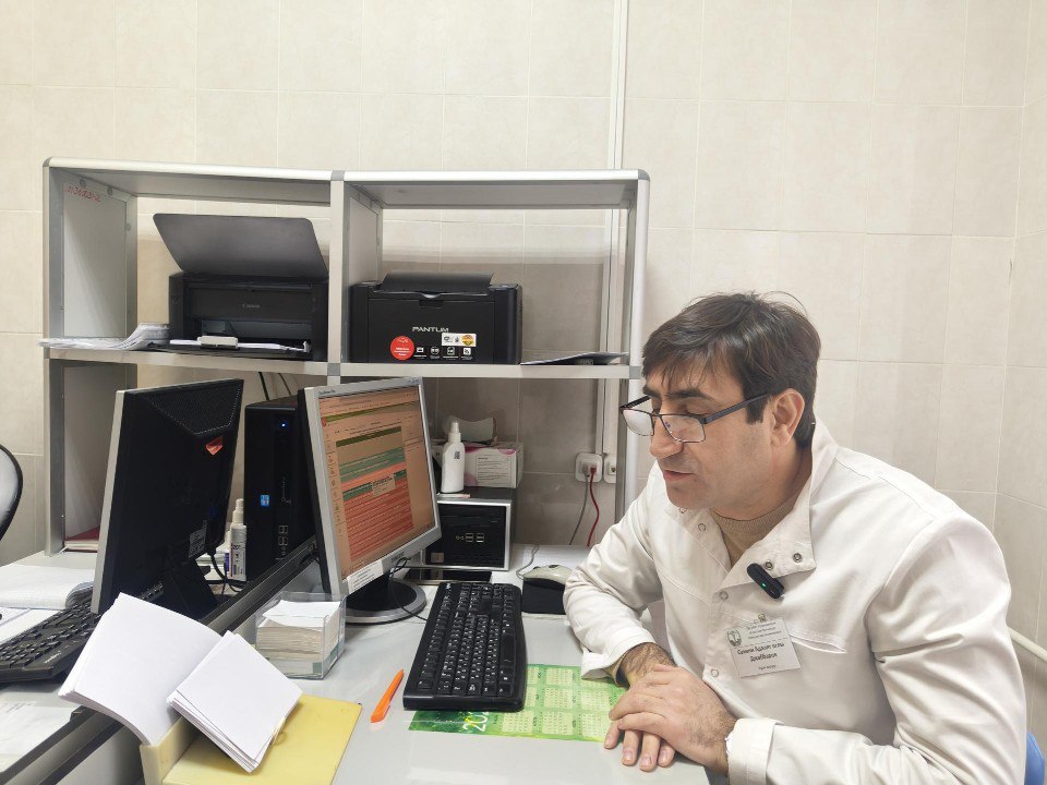 Новый врач- хирург-флеболог Санани Джаббаров начал работу в Голицынской поликлинике