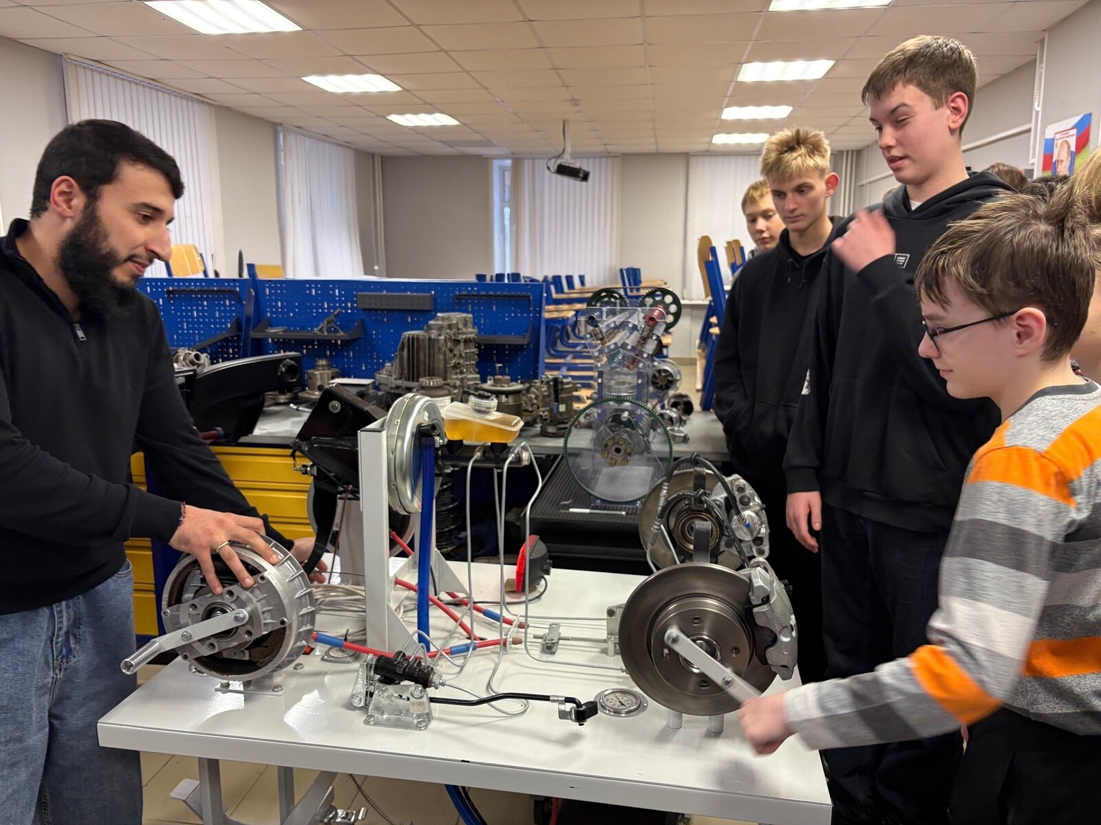 Единый день профессиональной ориентации «Калейдоскоп профессий» прошел в «Одинцовском техникуме»