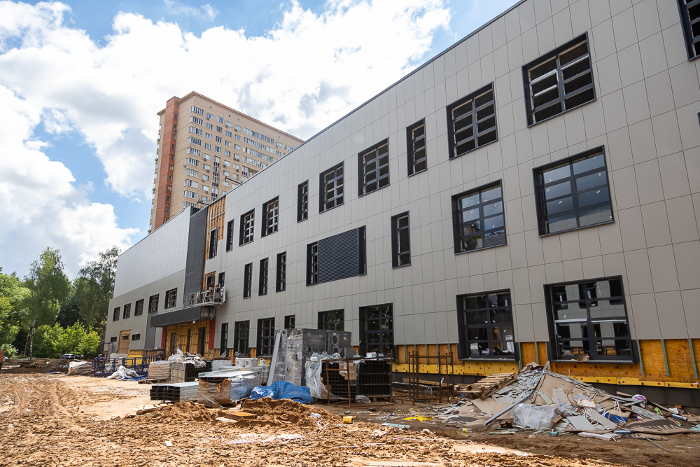 Строительство пристройки к одинцовской школе № 9 выполнено на 62%