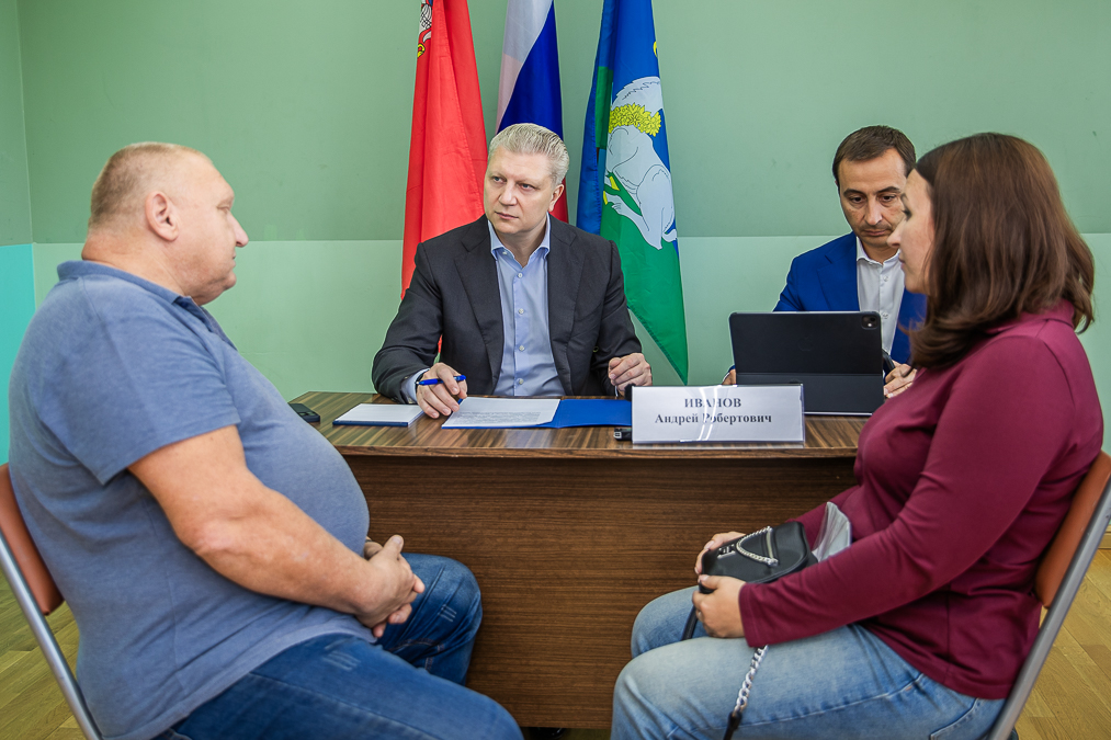 Личный прием провел Андрей Иванов в поселке Часцы