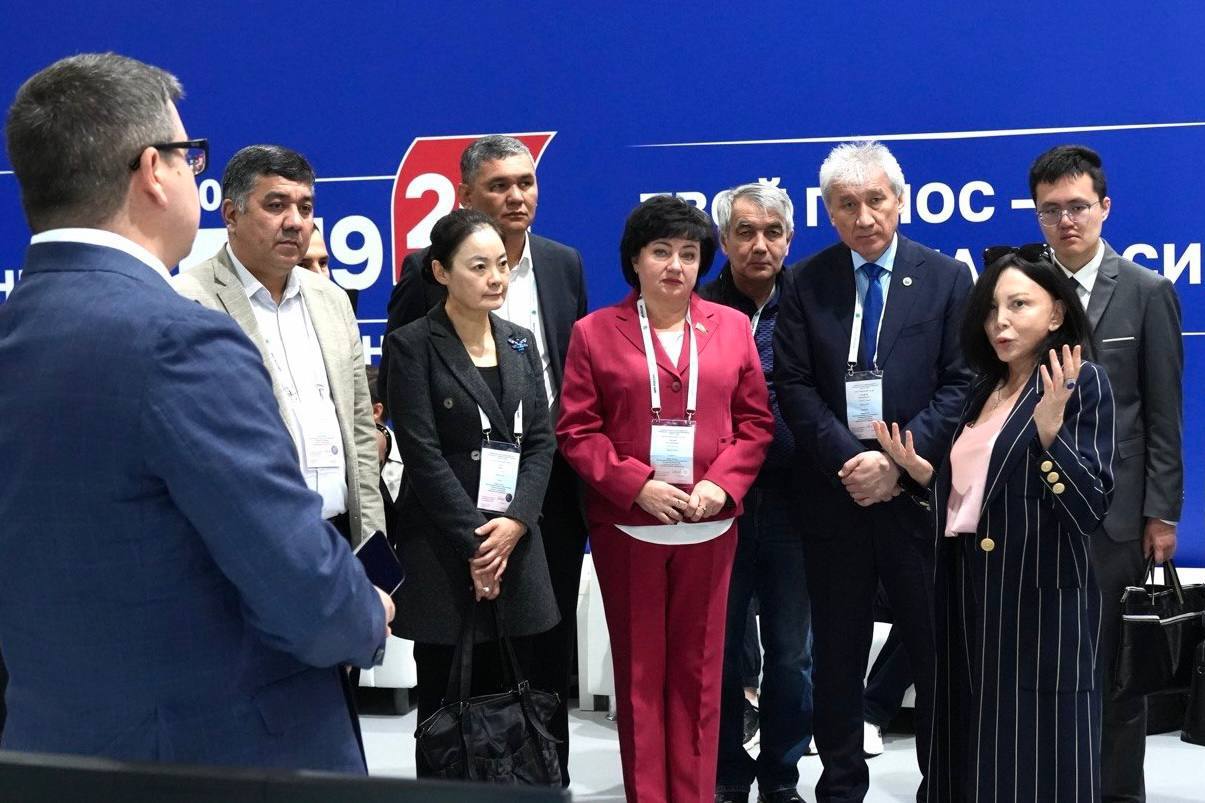 Делегация иностранных наблюдателей познакомилась с работой Центра общественного наблюдения за выборами в Московской области