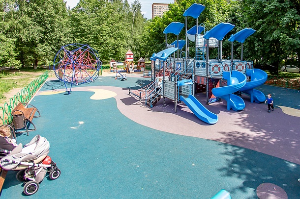 В Одинцовском районе установили 7 детских площадок по губернаторской программе, Июль