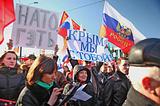 Фото: Митинг 12 марта на центральной площади Одинцово в поддержку русскоговорящих жителей Украины