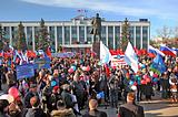 Фото: Митинг 12 марта на центральной площади Одинцово в поддержку русскоговорящих жителей Украины