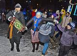 Фото: На новогоднем фестивале в Одинцово прошёл парад Дедов Морозов и Снегурочек