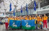 Фото: Первые 50 одинцовских школьников отправились на отдых в Крым