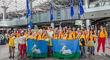 Фото: Первые 50 одинцовских школьников отправились на отдых в Крым