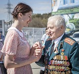 Фото: Одинцовские ветераны прокатились на вертолетах
