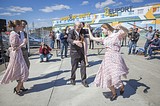 Фото: Одинцовские ветераны прокатились на вертолетах