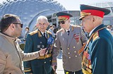Фото: Одинцовские ветераны прокатились на вертолетах