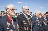 Фото: Одинцовские ветераны прокатились на вертолетах