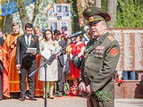 Начальник территориального отдела военного комиссариата Вячеслав КЛЯВЕНЬ поздравил собравшихся с праздником