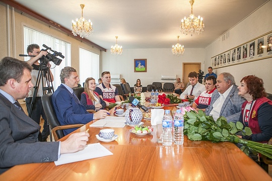 Глава Одинцовского района поздравил Георгия ПАТАРАЮ и Марину ЧЕРНОВУ с победой на Европейских Играх