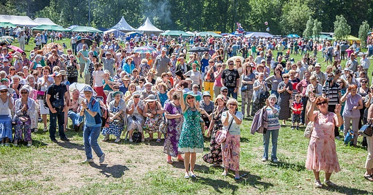 Свыше 30 тысяч человек посетили 40-й Всероссийский Пушкинский праздник в деревне Захарово