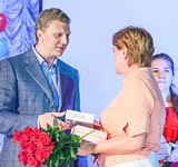 Фото: Андрей ИВАНОВ наградил победителей конкурса «Пасхальный свет и радость»