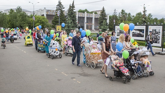 «Парад колясок» впервые прошёл в Одинцово