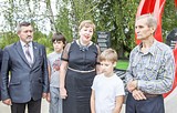 Фото: Татьяна ОДИНЦОВА осмотрела обновлённый воинский мемориал в деревне Хомяки