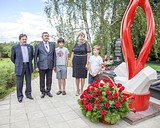 Фото: Татьяна ОДИНЦОВА осмотрела обновлённый воинский мемориал в деревне Хомяки