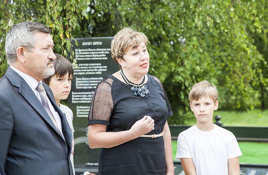 Татьяна ОДИНЦОВА осмотрела обновлённый воинский мемориал в деревне Хомяки
