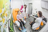 Фото: Андрей ИВАНОВ передал Одинцовской ЦРБ ключи от ультрасовременного передвижного фельдшерско-акушерского пункта