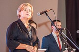 Лариса ЛАЗУТИНА