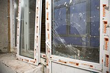 Фото: Недоделки в доме №24 на Садовой улице застройщик должен устранить до Нового Года