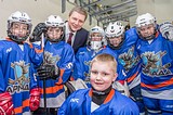 Фото: Новый логотип и форму Одинцовской школы хоккея представили в Ледовом