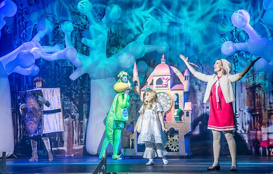 Гостями бесплатных новогодних представлений Театра Натальи Бондаревой стало почти 10 тысяч детей