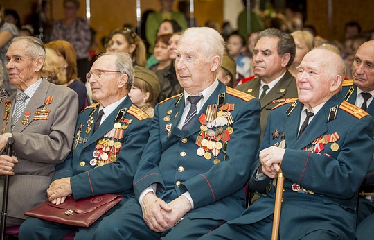 Делегация из Республики Беларусь поздравила одинцовскиих ветеранов с Днем России