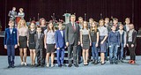 Свыше 140 школьников Одинцовского района получили стипендии главы и губернатора