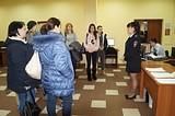 Инспекторы ГИБДД напомнили будущим водителям о необходимости соблюдать правила дорожного движения