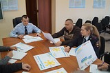 Сотрудники одинцовской Госавтоинспекции рассказали жителям района о преимуществах портала госуслуг