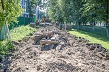 Разрытая земля под пешеходную зону в Одинцово
