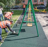 Работы по благоустройству с детской площадкой