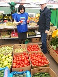  Одинцовские единороссы проверили организацию торговли на районных ярмарках