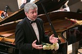 Народный артист Российской Федерации, профессор Московской консерватории, экс-директор Центральной музыкальной школы Владимир Овчинников