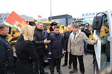 Андрей Воробьев передал Одинцовскому району 6 новых единиц коммунальной техники