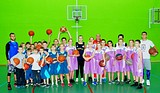 Игроки молодежной сборной России по баскетболу провели мастер-класс для учеников школы «Горки-10»