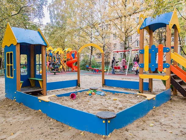 В 2017 году в Одинцовском районе установили 21 детскую игровую площадку, Ноябрь