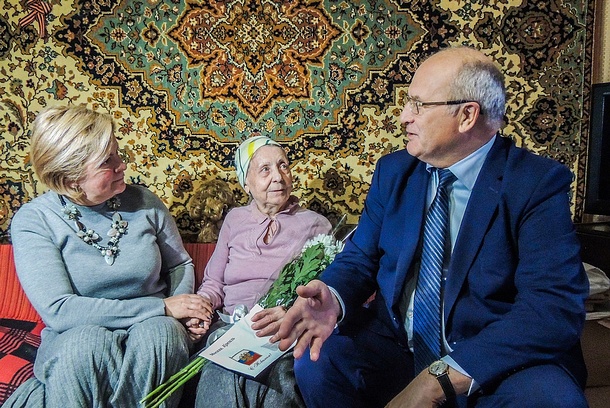 Жительницу города Одинцово Наталью Крючкову поздравили с 90-летием, Ноябрь