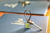 Пяти учителям школ Одинцовского района вручили ключи от служебного жилья