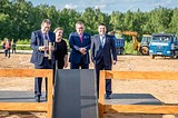 30 мая, в Одинцовском районе состоялась церемония закладки фундамента под строительство второй очереди Клинического госпиталя «Лапино»