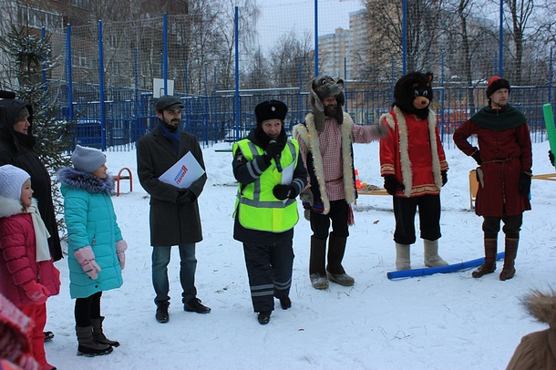 Одинцовские молодогвардейцы провели первую акцию в рамках проекта «Безопасность детей на дороге», Февраль