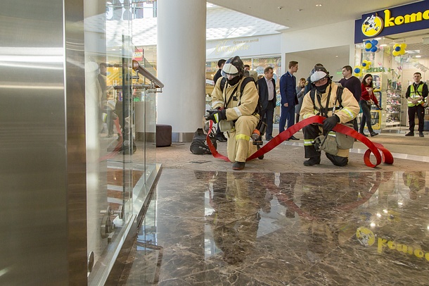 Внеплановую проверку пожарной безопасности ТРК «Вегас» провела городская прокуратура совместно с администрацией Одинцовского района, Март