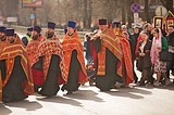 Более тысячи человек приняли участие в Молодежном пасхальном Крестном ходе в Одинцово